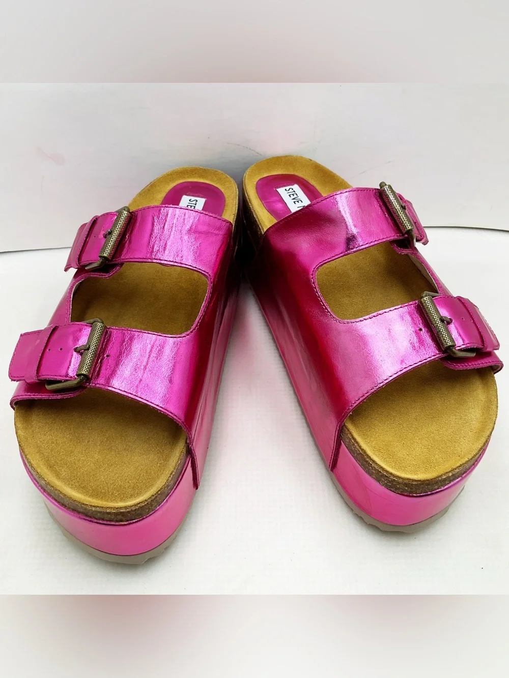 🆕{Steve Madden} Kali-J Distressed Metallic Pink Platform Slide Sandals
